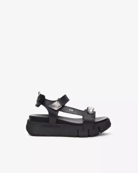 NERO GIARDINI SANDALES CUIR NOIR AVEC BIJOUX